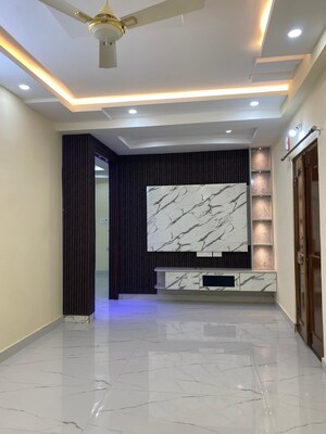 Room in 2 BHK Apartment at Kondapur – for Rent