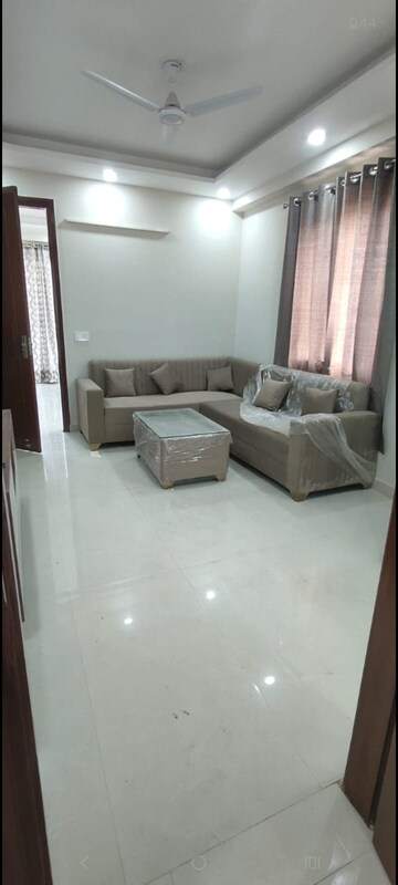 Living Room in 2 BHK Builder Floor at RWA Residential Society, Sector 40 – for Rent