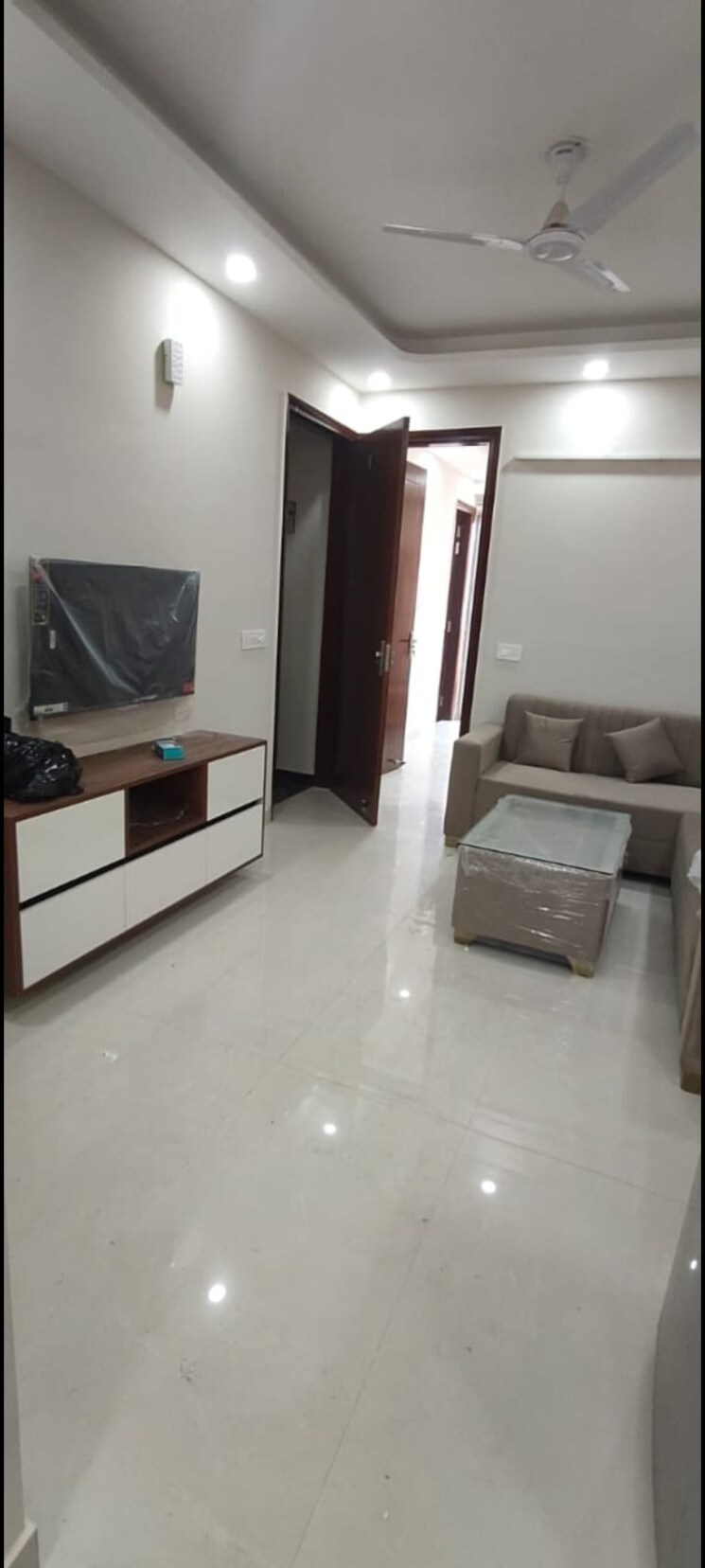 Living Room, rwa-residential-society 2 Bedroom 205 Sq.Yd. Builder Floor In Sector 40 Gurgaon 9687745