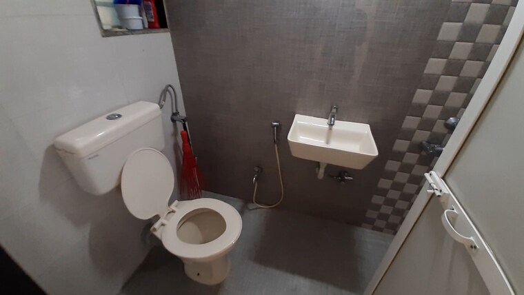 Master Bedroom, fiesta-chs 2.5 Bedroom 1404 Sq.Ft. Apartment In Mulund West Mumbai 9687776