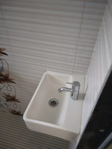 Bathroom in 2.5 BHK Apartment at Fiesta CHS, Mulund West – for Rent