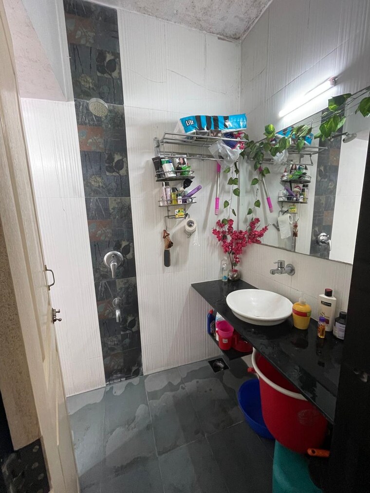 Team Area, almeida-park 2 Bedroom 800 Sq.Ft. Apartment In Bandra West Mumbai 9687777