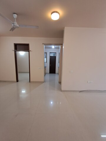 Furnished Amenities in 3 BHK Apartment at Jayanagar – for Rent