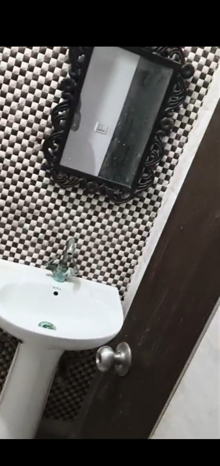 Bathroom, mahavir enclave 3 Bedroom 990 Sq.Ft. Builder Floor In Mahavir Enclave Delhi 9687796