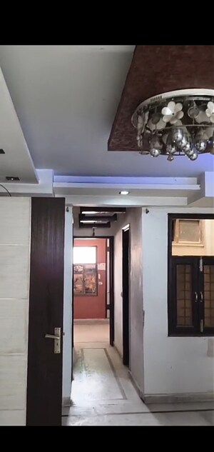 Building Lobby in 3 BHK Builder Floor at Mahavir Enclave – for Sale