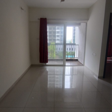 Room in 2 BHK Apartment at Kolte Patil R10, Marunji – for Rent