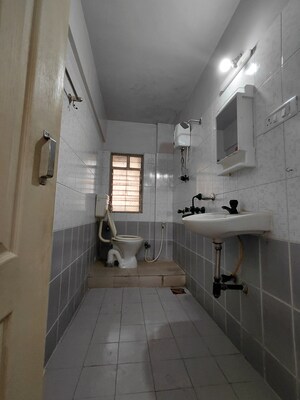 Bathroom in 2 BHK Apartment at Bhoomi Classic, Malad West – for Rent