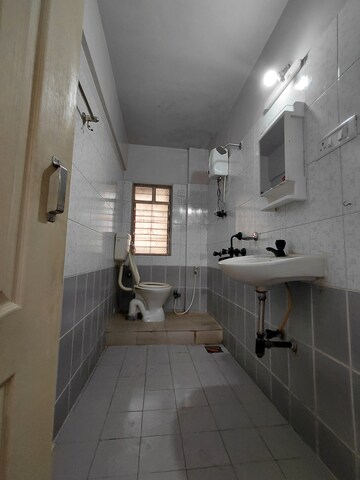 Bathroom in 2 BHK Apartment at Bhoomi Classic, Malad West – for Rent