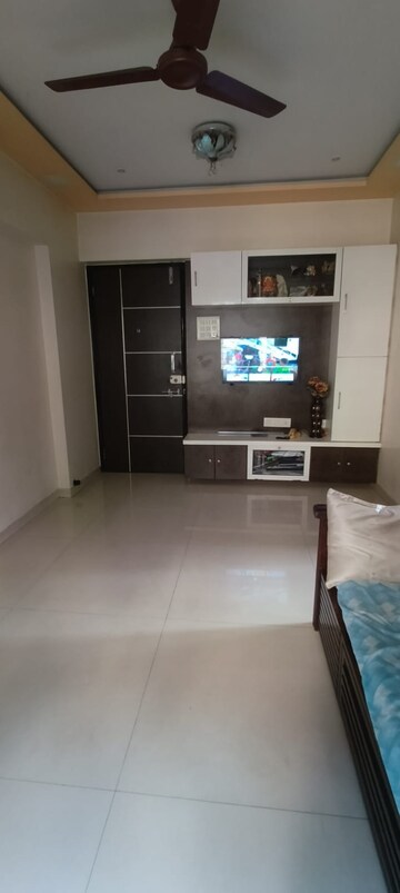 Furnished Amenities in 2 BHK Apartment at Sai Arcade Mulund West, Mulund West – for Rent