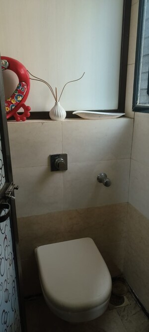 Furnished Amenities in 2 BHK Apartment at Sai Arcade Mulund West, Mulund West – for Rent