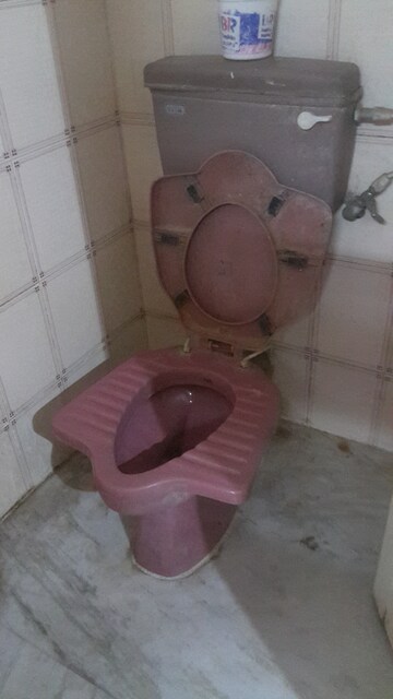 Bathroom in 1 RK Independent House at Ganga Nagar – for Rent