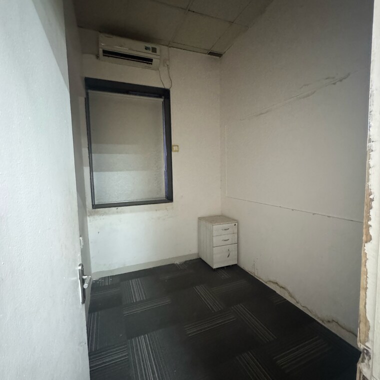 Bathroom, vikhroli west Commercial Office Space 1850 Sq.Ft. In Vikhroli West Mumbai 9687883