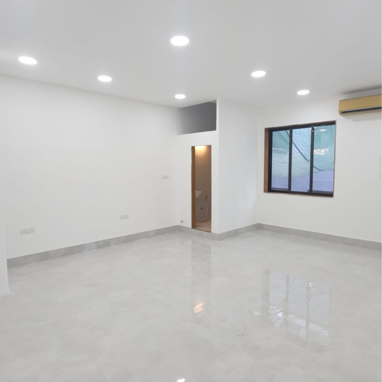 Room, vikhroli west Commercial Office Space 450 Sq.Ft. In Vikhroli West Mumbai 9687886