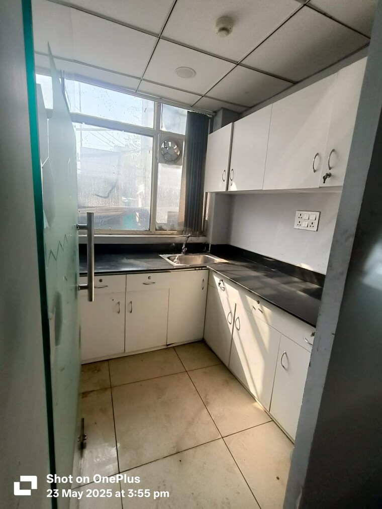 Kitchen, sector 27 4 Bedroom 360 Sq.Yd. Builder Floor In Sector 27 Gurgaon 9687889