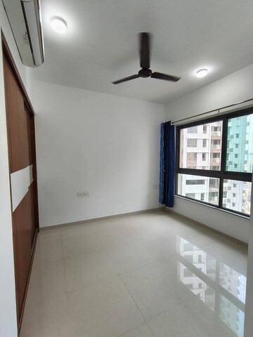 Bedroom in 2 BHK Apartment at Kalpataru Immensa, Kolshet Road – for Rent