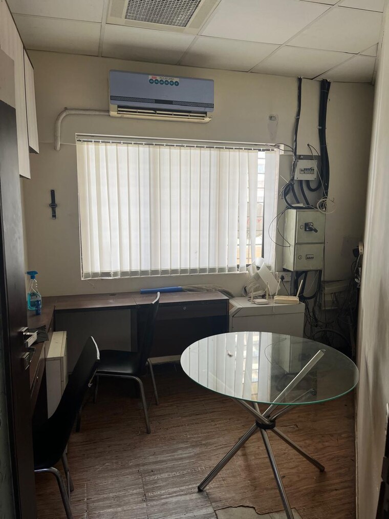 Team Area, morya-house Commercial Office Space 1300 Sq.Ft. In Andheri West Mumbai 9687910