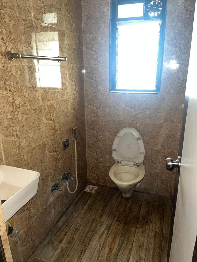Bathroom, morya-house Commercial Office Space 1300 Sq.Ft. In Andheri West Mumbai 9687910