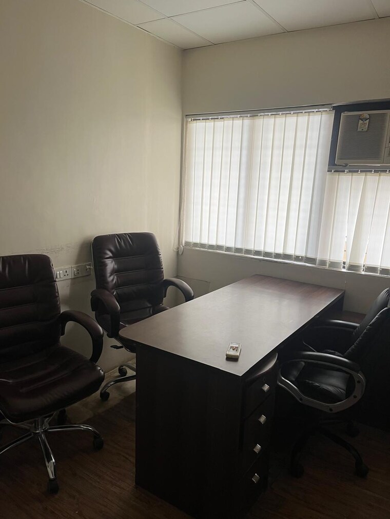 Team Area, morya-house Commercial Office Space 1300 Sq.Ft. In Andheri West Mumbai 9687910