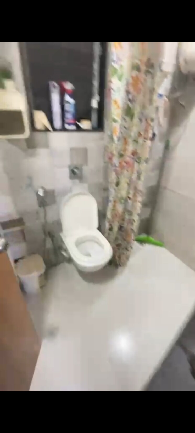 Bathroom, panom-park 1 Bedroom 415 Sq.Ft. Apartment In Vile Parle East Mumbai 9687911