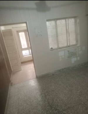 Room in 2 BHK Villa at Aliganj – for Rent