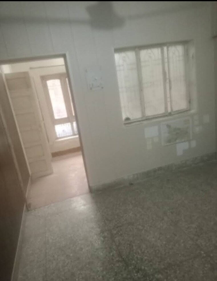 Room, aliganj 2 Bedroom 550 Sq.Ft. Villa In Aliganj Lucknow 9687920