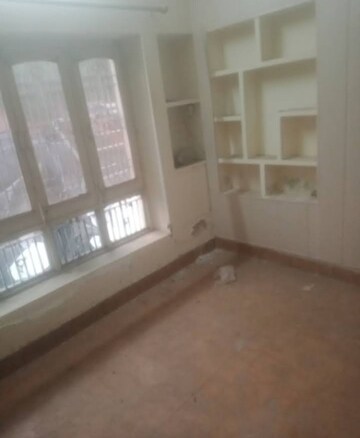 Room in 2 BHK Villa at Aliganj – for Rent