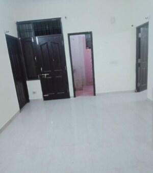 Room in 2 BHK Independent House at Aliganj – for Rent
