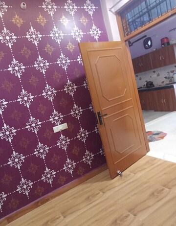 Furnished Amenities in 2 BHK Villa at Jankipuram – for Rent