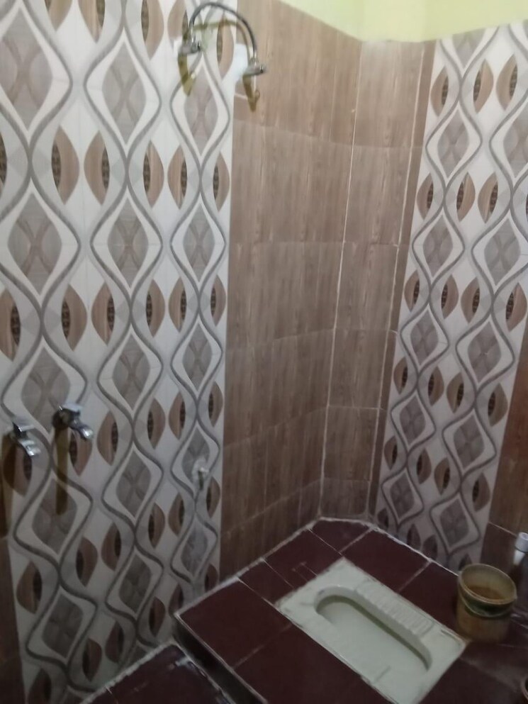 Bathroom, bahadarabad 4 Bedroom 1000 Sq.Ft. Independent House In Bahadarabad Haridwar 9687927