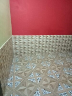 Room in 4 BHK Independent House at Bahadarabad – for Sale