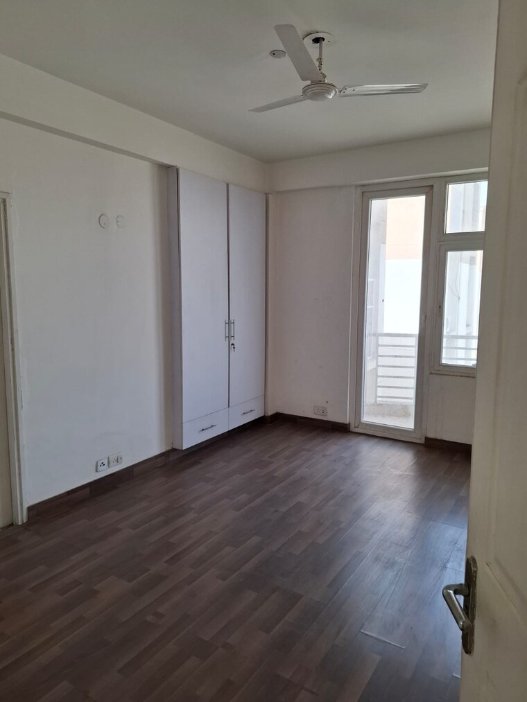 Room, tulip-petals 3 Bedroom 1550 Sq.Ft. Apartment In Sector 89 Gurgaon 9687930