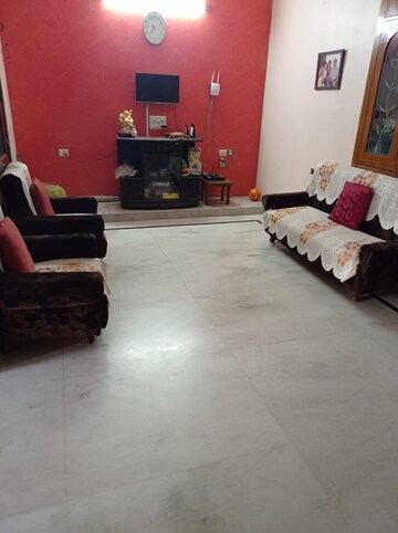 Living Room in 3 BHK Builder Floor at RWA Apartments Sector 53, Sector 53 – for Rent