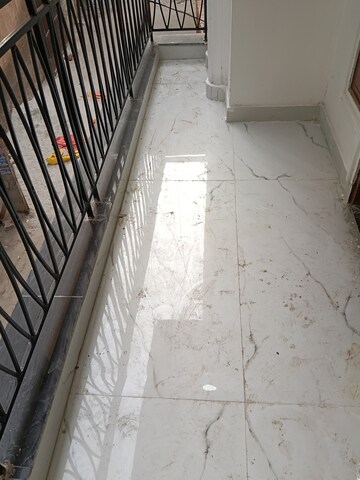 Balcony in 1 BHK Builder Floor at Paryavaran Complex – for Rent