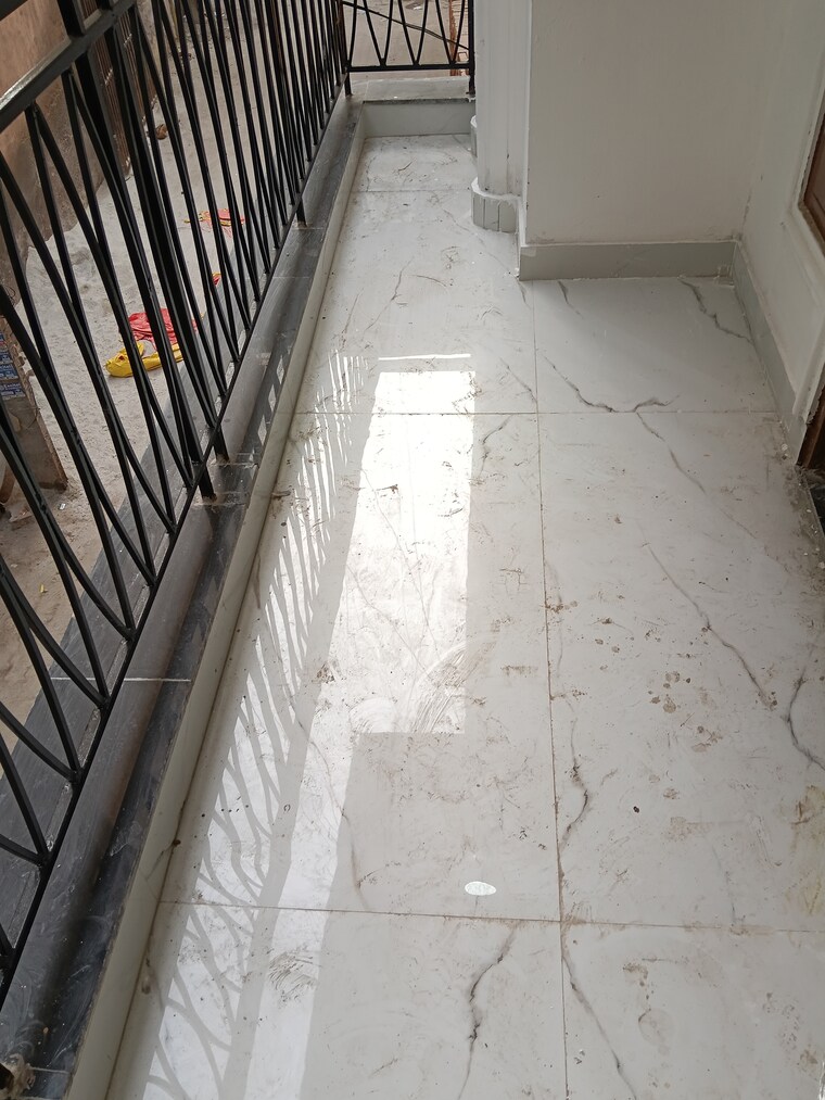 Balcony, paryavaran complex 1 Bedroom 450 Sq.Ft. Builder Floor In Paryavaran Complex Delhi 9687964