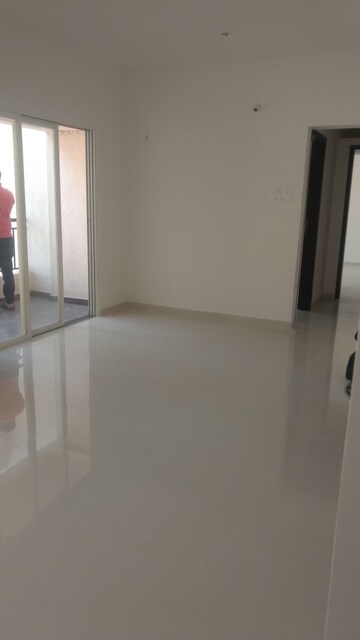 Room in 1 BHK Apartment at Puranik Abitante, Bavdhan – for Rent