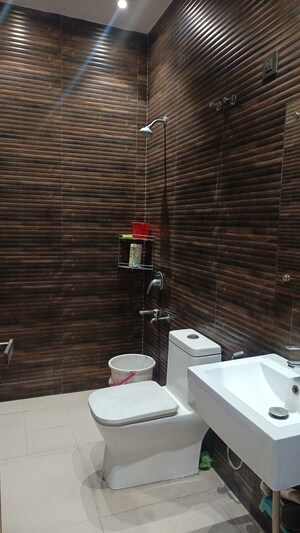 Furnished Amenities in 1 RK Builder Floor at West Patel Nagar – for Rent