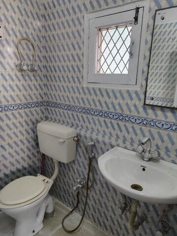 Master Bedroom in 1 RK Apartment at RWA Apartments Sector 29, Sector 29 – for Rent