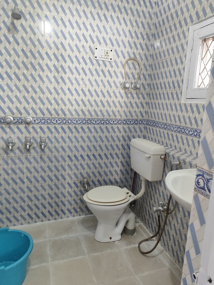 Bathroom, rwa-apartments-sector-29 1 RK 380 Sq.Ft. Apartment In Sector 29 Noida 9687985