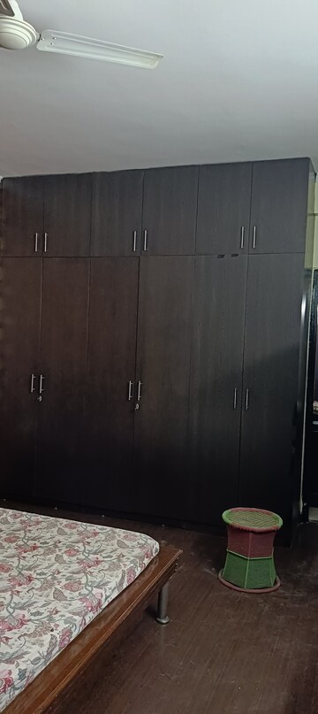 Furnished Amenities in 3 BHK Builder Floor at M2K Aura, Sector 47 – for Rent