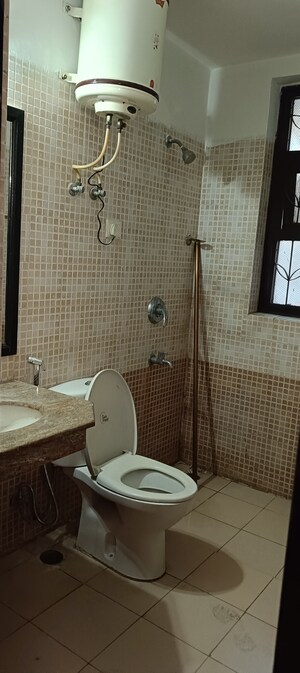 Bathroom in 3 BHK Builder Floor at M2K Aura, Sector 47 – for Rent