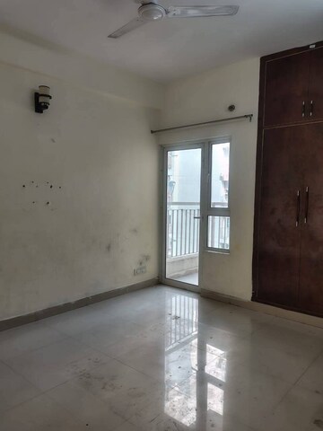 Room in 2 BHK Apartment at Ip Extension – for Sale