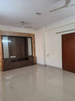 Room in 2 BHK Apartment at Ip Extension – for Sale