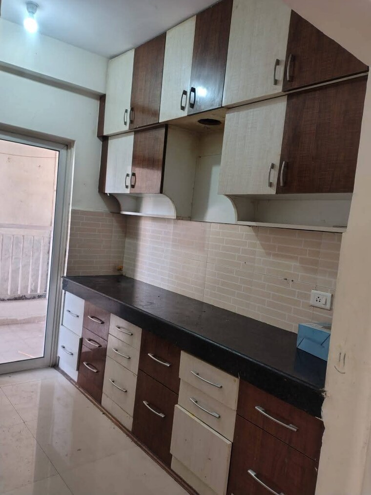 Kitchen, ip extension 2 Bedroom 1050 Sq.Ft. Apartment In Ip Extension Delhi 9687997