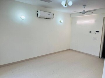 Room in 2 BHK Apartment at Ip Extension – for Sale
