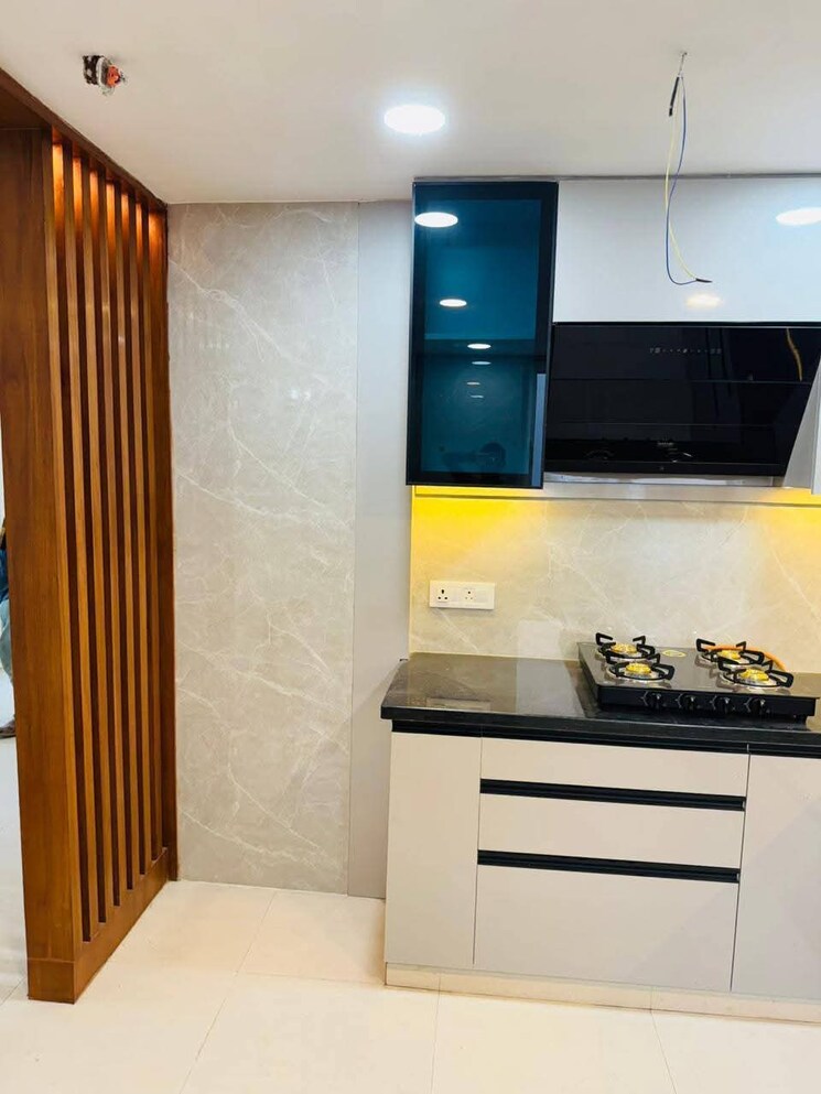 undefined, ip extension 3 Bedroom 1300 Sq.Ft. Apartment In Ip Extension Delhi 9688017