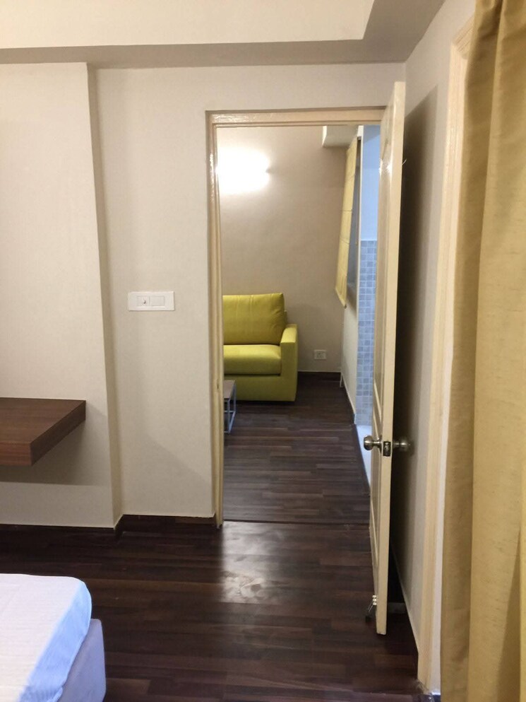 undefined, ip extension 3 Bedroom 1400 Sq.Ft. Apartment In Ip Extension Delhi 9688033