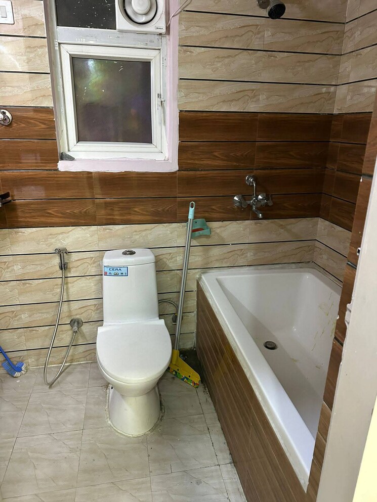 Bathroom, ip extension 3 Bedroom 1250 Sq.Ft. Apartment In Ip Extension Delhi 9688037