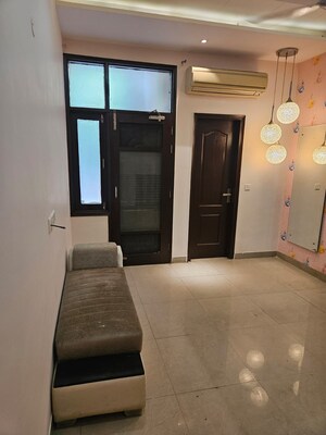 Room in 3 BHK Apartment at Pakhowal Road – for Rent
