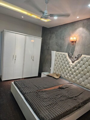 Bedroom in 3 BHK Apartment at Pakhowal Road – for Rent