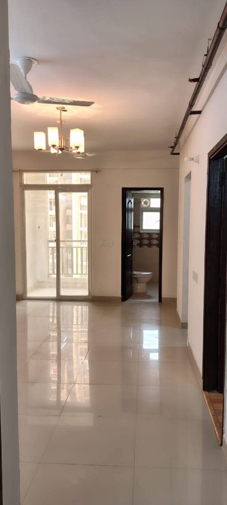 Room, ip extension 3 Bedroom 1600 Sq.Ft. Apartment In Ip Extension Delhi 9688045